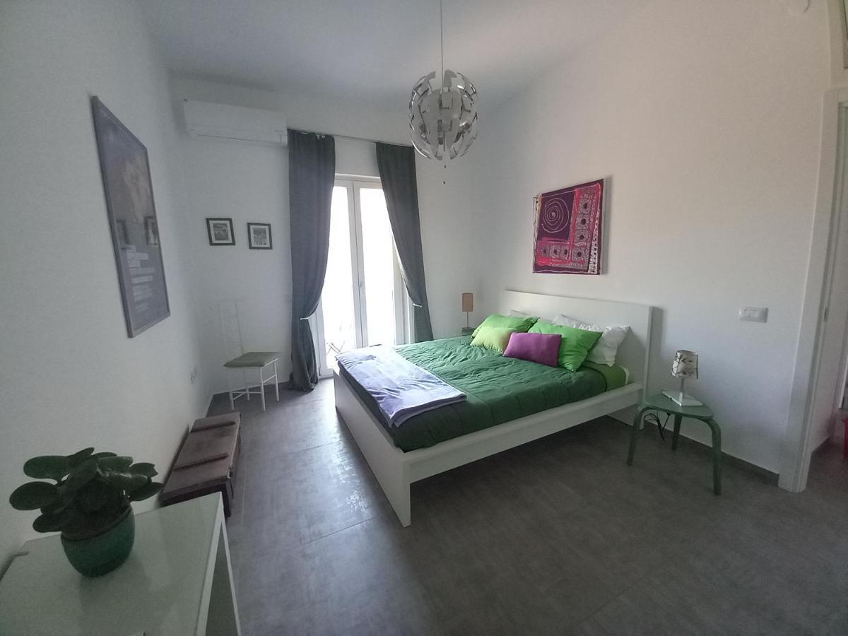 Lo Scorcio Della Neapolis Accogliente Appartamento Pressi Parco Neapolis Siraküza Dış mekan fotoğraf