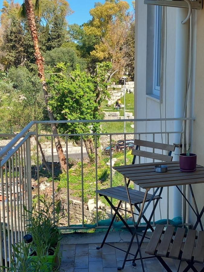Lo Scorcio Della Neapolis Accogliente Appartamento Pressi Parco Neapolis Siraküza Dış mekan fotoğraf
